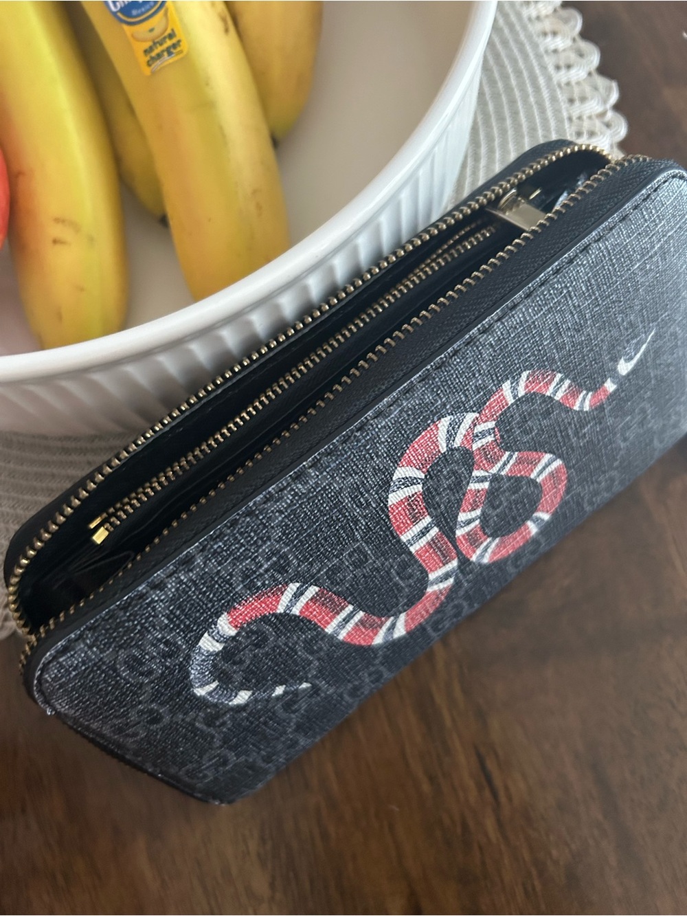 Gucci Men's Black Leather Zip Wallet with Red-White Snake Print